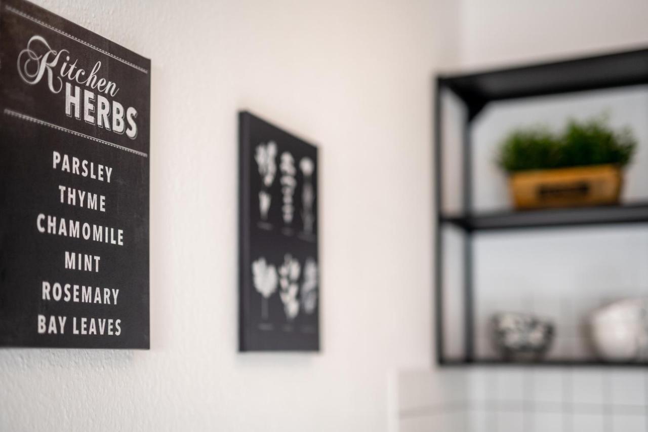 Moderne Eg-Wohnung In Sudenburg Mit Parkplatz, Top Anbindung Magdeburg Dış mekan fotoğraf